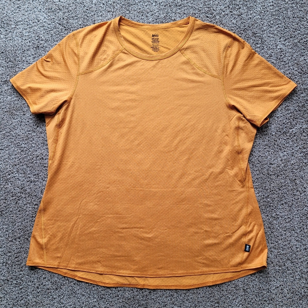 REI Men's Shirt 2XL XXL Yellow Breathable Short Sleeve Tee